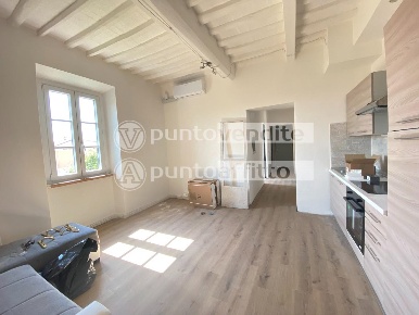Foto Appartamento a Lucca Ponte a Moriano di 70 m² con 3 locali in affitto