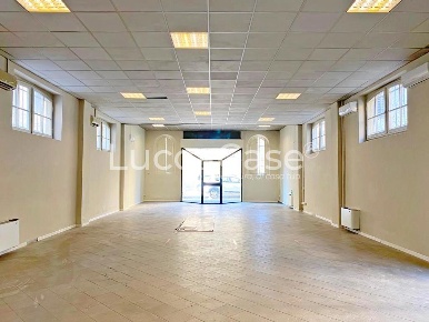 Foto Locale commerciale a Lucca San Concordio di 158 m² con 1 locali