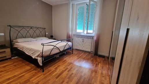 Foto Appartamento a Carrara Marina di Carrara di 152 m² con 9 locali