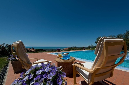 Foto Villa unifamiliare a Massarosa Bargecchia, Corsanico di 350 m²