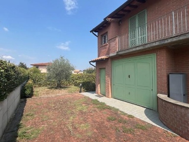 Foto Appartamento a Terricciola Selvatelle di 80 m² con 3 locali in vendita