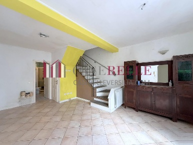 Foto Casa indipendente a Camaiore Camaiore Paese di 70 m² con 3 locali