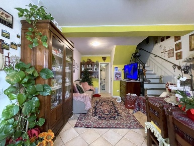 Foto Casa indipendente a Camaiore Camaiore Paese di 70 m² con 3 locali