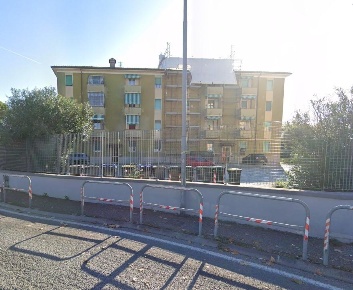 Foto Appartamento a Carrara Avenza di 92 m² con 4 locali in vendita