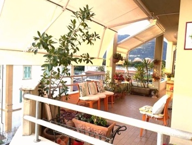 Foto Attico a Massa Centro di 115 m² con 4 locali in vendita