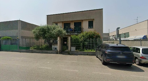 Foto Capannone industriale a Vigevano Brughiera, Ipercoop di 700 m²