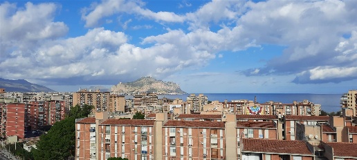 Foto Appartamento in Via Pecori Giraldi 81, Palermo Sperone di 132 m²