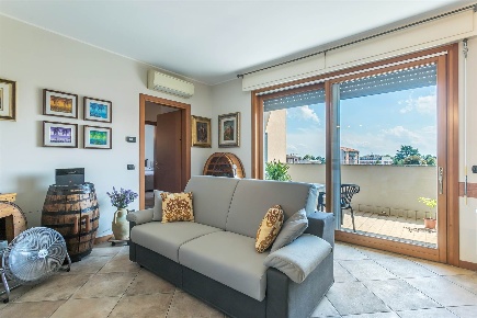 Foto Appartamento in Via Manzoni 29, Cornate d'Adda Centro di 85 m²