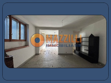 Foto Garage in Via Due Torri, Potenza Centro di 29 m² con 1 locali