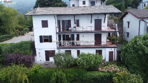Foto Appartamento a San Zeno di Montagna Prada di 75 m² con 3 locali