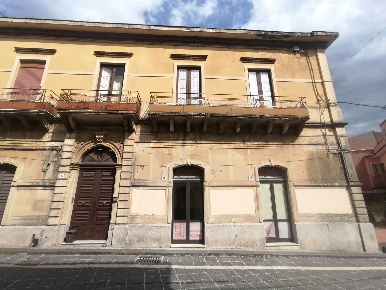 Foto Appartamento in Via Etnea  42, Milo Centro di 150 m² con 6 locali