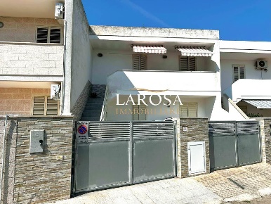 Foto Appartamento a Melendugno San Foca di 64 m² con 4 locali in vendita