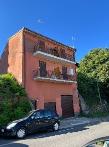 Foto Appartamento in Vai dei Castelli Romani, Rocca Priora Centro di 98 m²