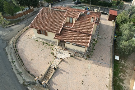 Foto Villa unifamiliare in VIA CARLO ALBERTO 48, Amelia Centro di 230 m²