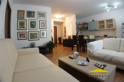 Foto Appartamento a Carrara Centro di 80 m² con 3 locali in vendita