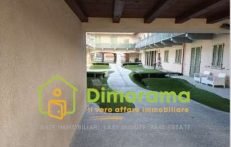 Foto Appartamento in Via Emilia 37, Villa Cortese di 57 m² con 3 locali