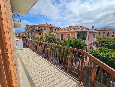 Foto Appartamento in via leonardo da vinci 22, Diano Marina Centro di 57 m²