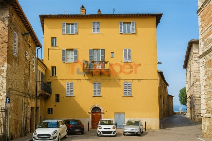 Foto Appartamento a Perugia di 130 m² con 6 locali in vendita