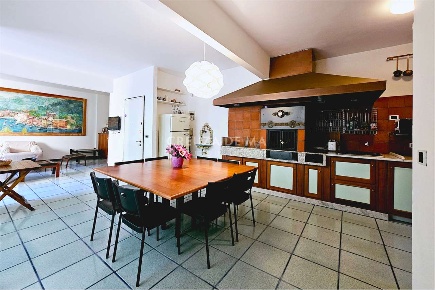 Foto Appartamento in Via Baisi 14, Rapallo di 115 m² con 4 locali