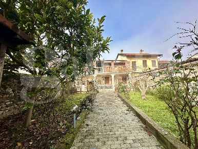 Foto Casa indipendente in Santa Maria, Crescentino Santa Maria di 206 m²