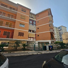 Foto Appartamento in trani, Bari San Paolo di 127 m² con 4 locali