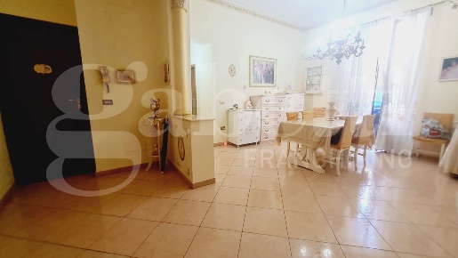 Foto Appartamento in Raffaele Pellegrino, Palermo Oreto - Perez di 110 m²