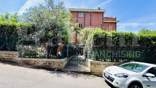 Foto Appartamento in Via Sant'Andrea 19, Grottaferrata Centro di 111 m²