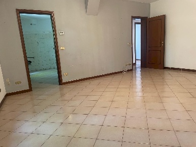 Foto Appartamento a Imola Centro Storico di 100 m² con 5 locali in vendita
