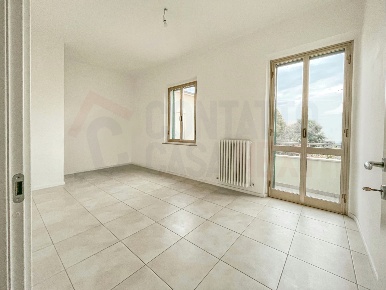 Foto Villa bifamiliare a Jesi Gallodoro - Prato di 109 m² con 5 locali