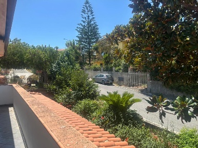 Foto Villa unifamiliare in Corso Telesio 71, Settingiano di 190 m²