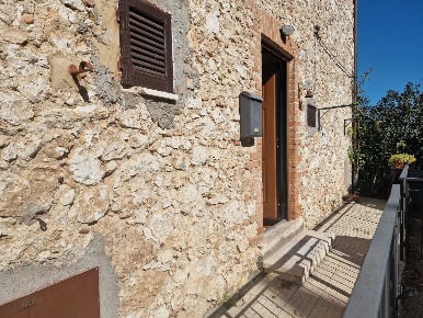 Foto Appartamento in Via San Filippo 21, Lugnano in Teverina di 44 m²