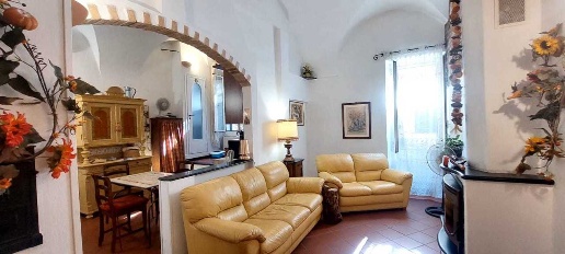 appartamento in vendita ad Imperia in zona Torrazza / Clavi
