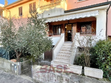 Foto Appartamento in Via delle Macine 7, Bibbona Centro di 91 m² in vendita