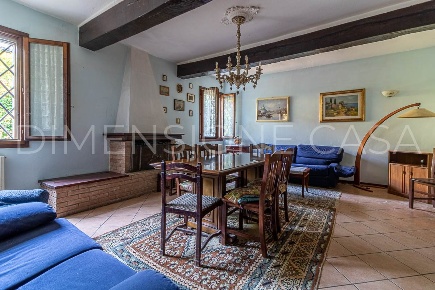 Foto Casa indipendente in Via canalvecchio secchia 27, Carpi di 226 m²