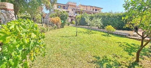 Foto Appartamento in via delle agavi  9, Formia Centro di 70 m² in affitto