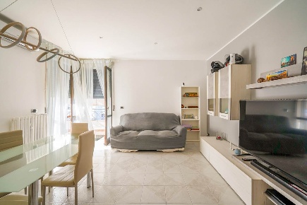 Foto Appartamento in Vico II Cesare Cantù 3, Palo del Colle Centro di 90 m²