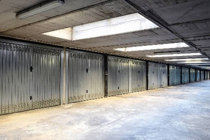 Foto Garage in via IV Novembre, Alzano Lombardo Centro di 16 m² in vendita