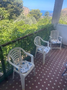 Foto Appartamento a Cinisi di 200 m² con 10 locali in vendita