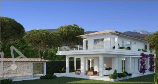 Foto Villa unifamiliare a Forte dei Marmi Vittoria Apuana di 151 m²