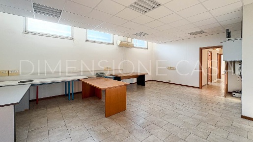 Foto Laboratorio in VIA DAVIDE LIVINGSTONE 23, Modena Villaggio Giardino