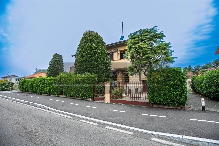 Foto Villa bifamiliare in via Cimarosa  5, Paderno Dugnano Calderara