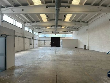 Foto Capannone industriale a Assago Centro di 1030 m² in vendita