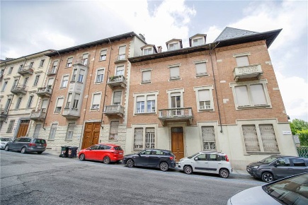 Foto Appartamento in -, Torino Gran Madre - Crimea di 170 m² con 5 locali
