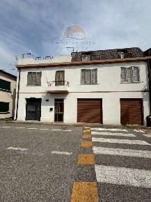 Foto Casa indipendente a Guarda Veneta di 191 m² con 4 locali in vendita