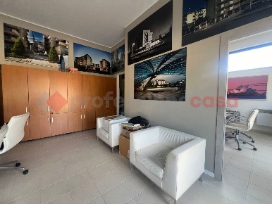 Foto Negozio in Via San Bartolomeo SNC, Cassino Centro di 70 m² in affitto