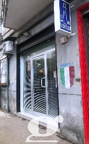 Foto Negozio in COLLI AMINEI, Napoli Colli Aminei - Capodimonte di 23 m²