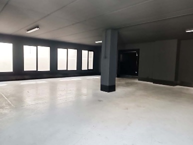 Foto Magazzino a Romano d'Ezzelino Centro di 140 m² con 2 locali in affitto
