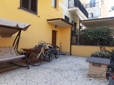 Foto Villa unifamiliare a Pescara Stadio - Lungomare Colombo di 136 m²