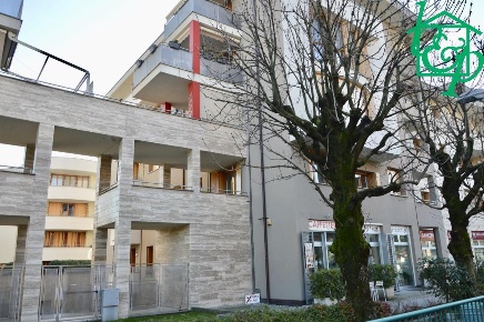 Foto Appartamento in via Dante, Brugherio Centro di 80 m² con 2 locali