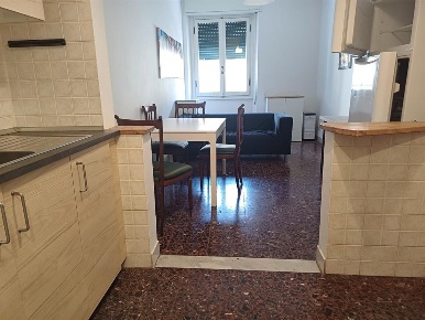 Foto Appartamento a Firenze di 95 m² con 5 locali in affitto